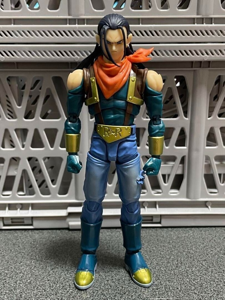 PREMIUM BANDAI Dragonball GT S.H.Figuarts Figure Super Android No.17 from Japan